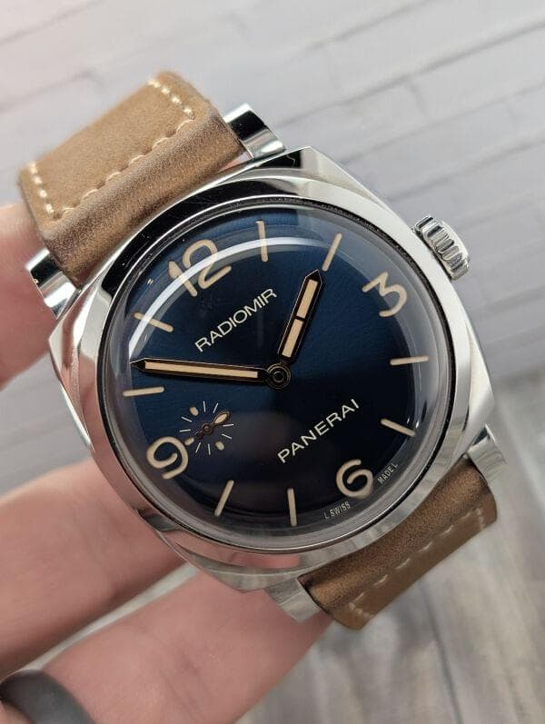 Panerai Radiomir 1940 3 Days front view